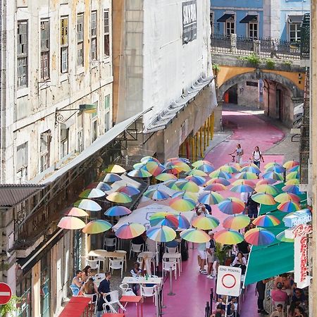 Sunny Pink Street Historical Apt, By Timecooler Lisbon Exterior photo